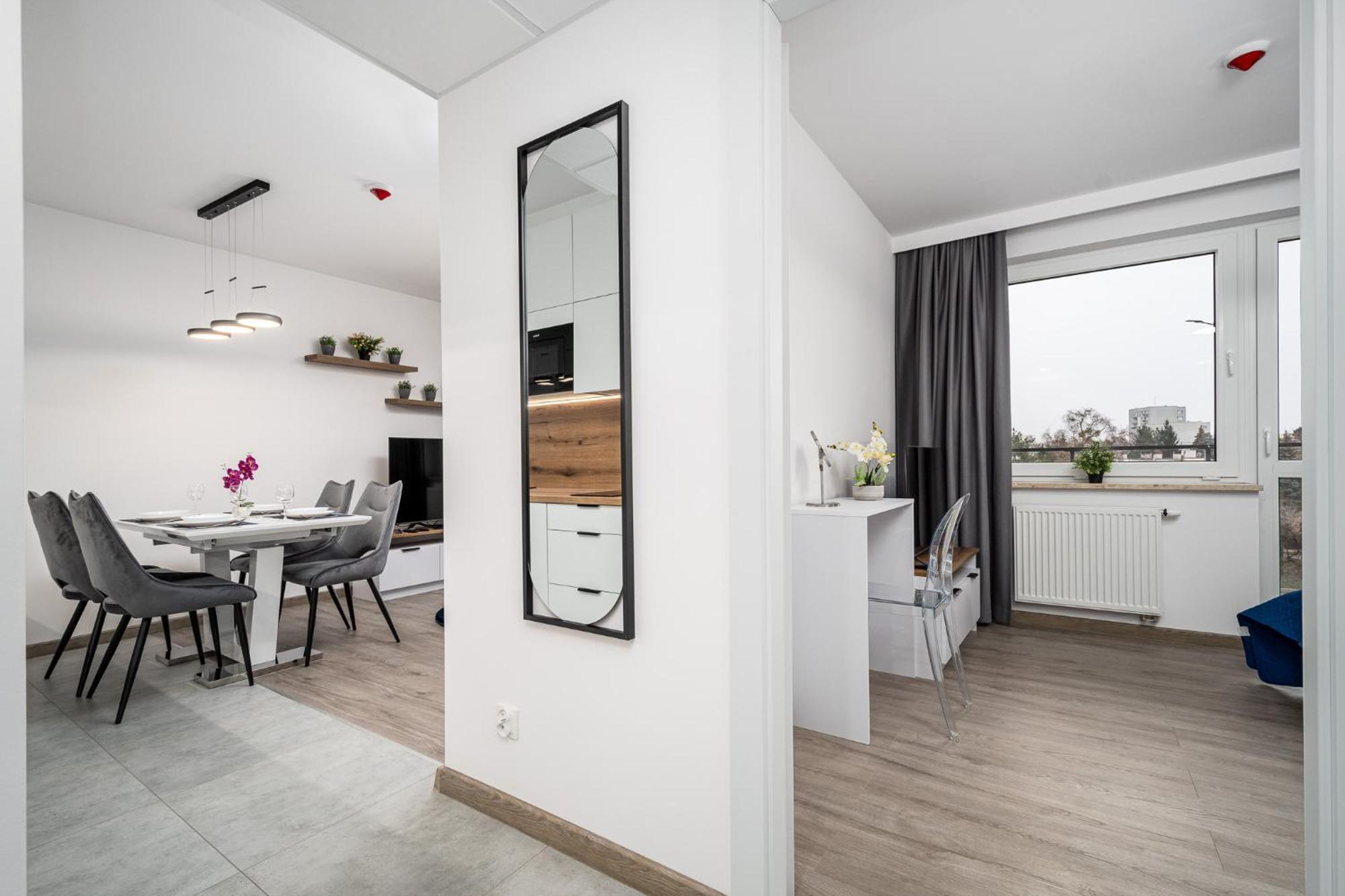 Pileckiego 59 By Perfect Free Parking * Warszawa